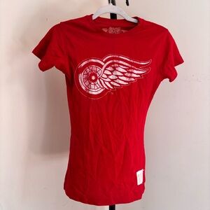 Detroit Red Wings red baby tee Size XS